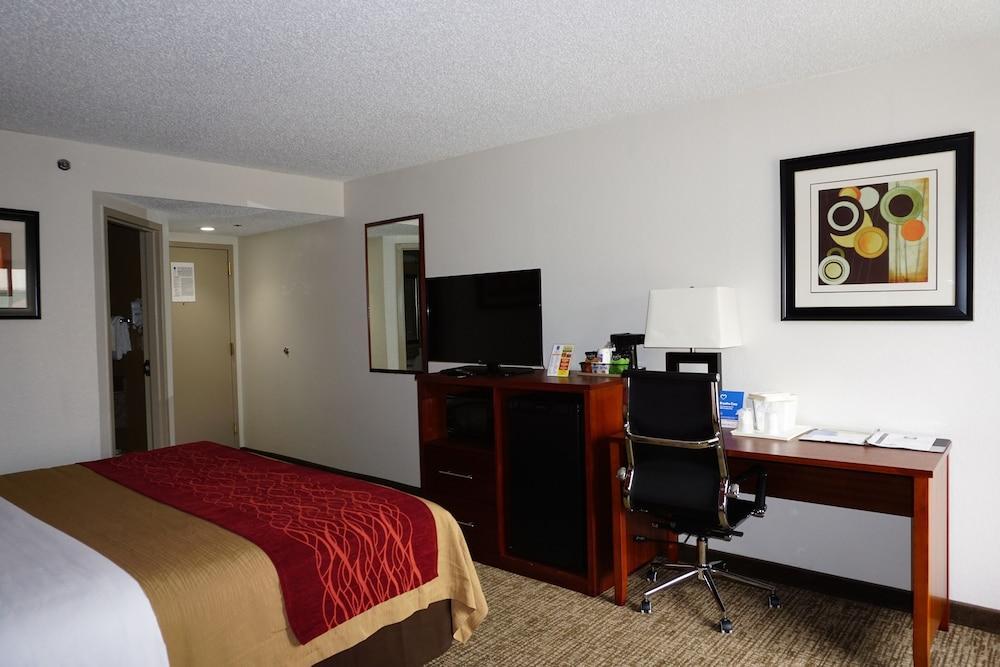 Comfort Inn Greensboro - Kernersville Exterior photo